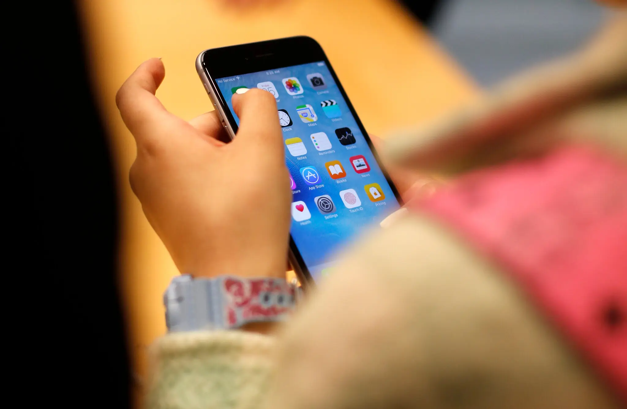 Study Reveals Addictive Use Not Screen Time Alone Is the Real Threat to Youth Mental Health